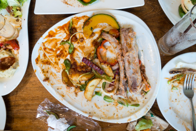 牛排,盘子,速成食品,色彩鲜艳,冷食类,小排骨,烤牛肉,肋骨,动物骨,贪欲