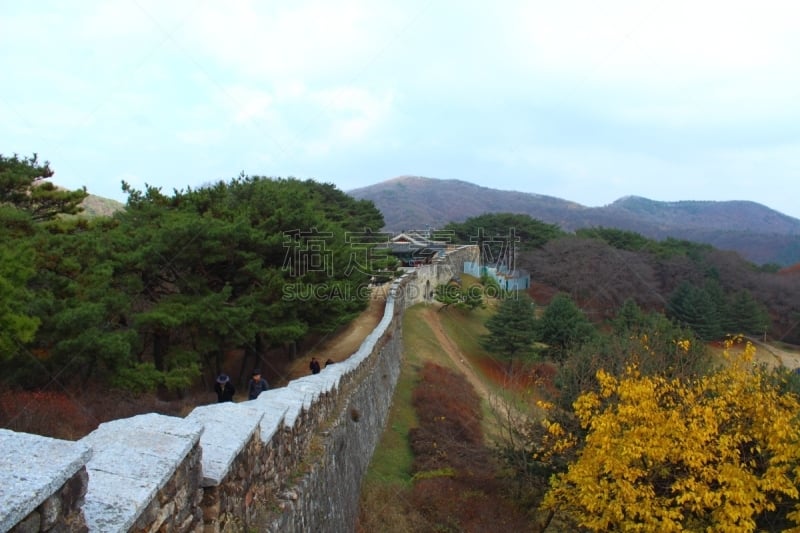 韩国,著名景点,秋天,天空,水平画幅,云,京畿道,旅行者,大门,要塞