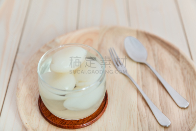 红毛丹,甜点心,糖浆,水平画幅,木制,水果,异国情调,泰国,红色,人种