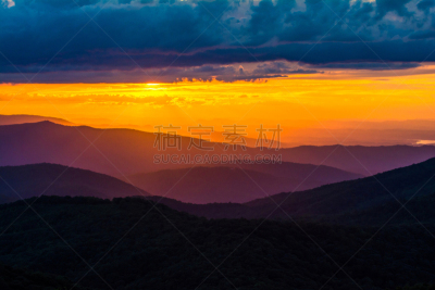 菜园,天空,水平画幅,云,无人,户外,阿巴拉契亚山脉,山,风景,阿巴拉契亚山间栈道