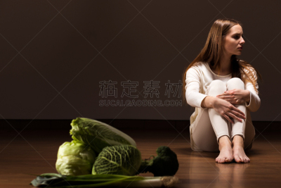 神经性厌食症,暴食症,月经前综合症,进食障碍,瘦弱,强迫性的,胃疼,青少年,青春期,水平画幅
