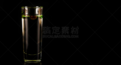 芳香的,含酒精饮料,茴芹,饮料,玻璃,咖啡豆,烤咖啡豆,褐色,水平画幅,鸡尾酒