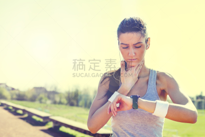 房室传导系统,慢跑,青年女人,修改系列,脉诊,脉搏图,水平画幅,检查,职业运动员,户外