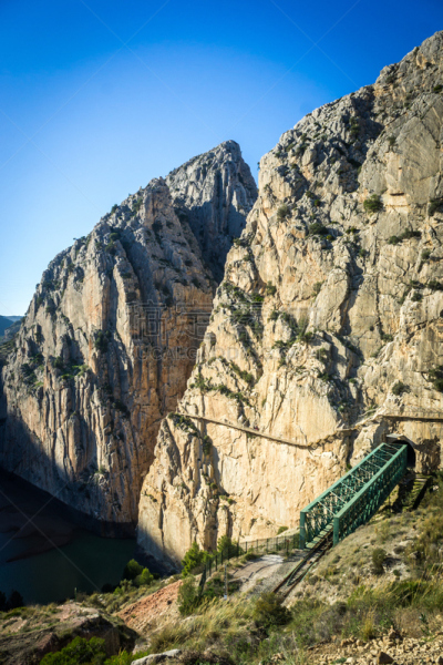 艾尔托克尔自然保护区,实地考察旅行,丘陵起伏地形,垂直画幅,非都市风光,安达卢西亚,户外,西班牙,戏剧性的景观,高处