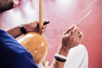 卡泼卫勒舞音乐,拨铃波琴,巴伊亚州,卡泼卫勒舞,萨尔瓦多 ,非洲音乐,马瑙斯,累西腓 ,音乐剧,传统舞