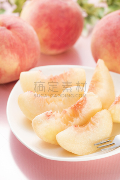 桃,盘子,餐具,垂直画幅,水果,无人,色彩鲜艳,日本,浆果,生食
