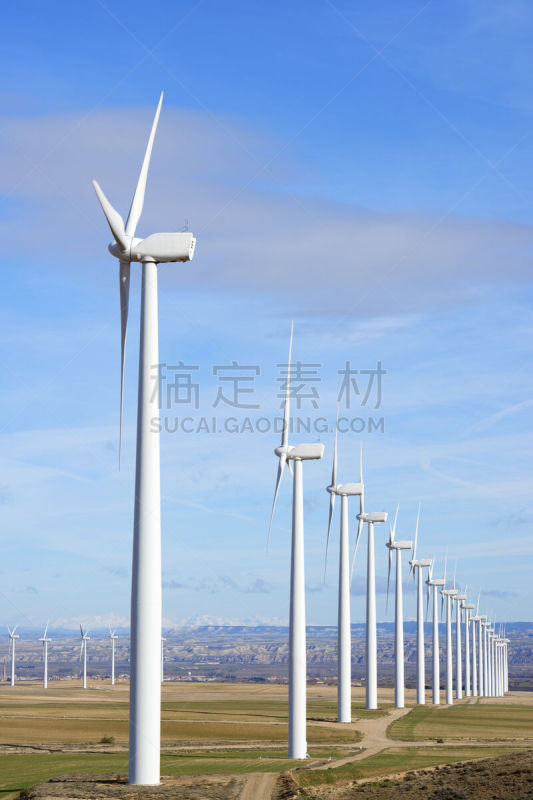 风力,有序,垂直画幅,天空,能源,无人,蓝色,云景,现代,风轮机