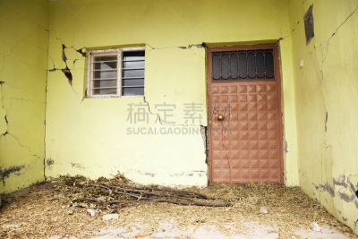 地震,埃拉泽,水平画幅,无人,环境损害,泥土,户外,被抛弃的,建筑业,商业金融和工业
