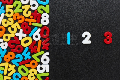 数字,数学符号,色彩鲜艳,正上方视角,水平画幅,无人,塑胶,数学,特写,知识