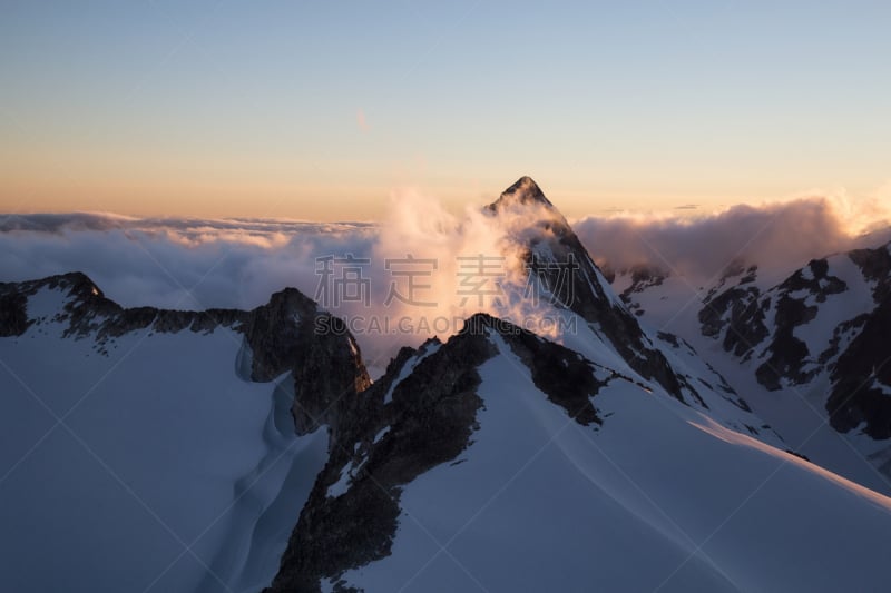 山,地形,加拿大,天空,美,公元前,水平画幅,云,无人,超现实主义的