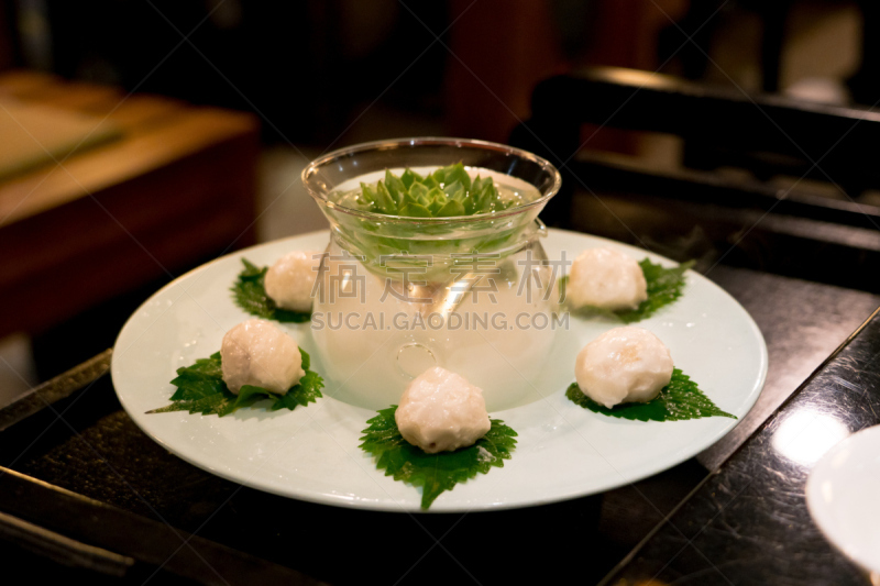 球,鱼类,华贵,特写,寿喜烧,涮涮锅,分离着色,餐具,水平画幅,生食