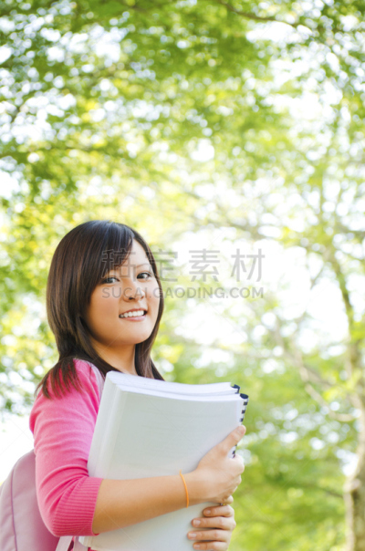 大学生,垂直画幅,青少年,马来西亚,马来西亚人,明亮,日本人,青年人,书,女人