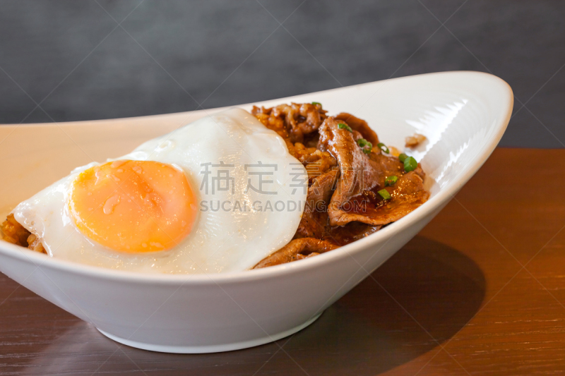 煎蛋,香料,米,野餐烤牛肉,韩国食物,韩式烧牛肉,拌饭,格子烤肉,褐色,水平画幅
