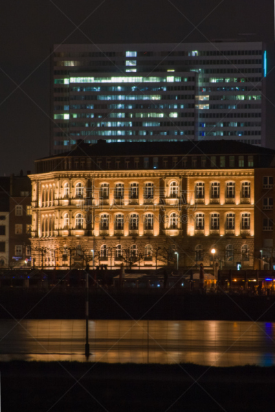 Schlossufer Burgplatz Düsseldorf