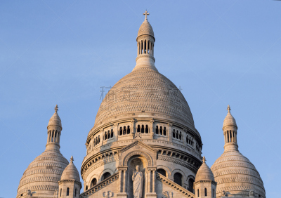 sacré coeur in montmartre