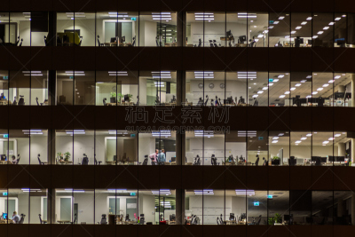 窗户,办公大楼,工具台,塔,建筑外部,夜晚,黄昏,办公室,办公椅,建造