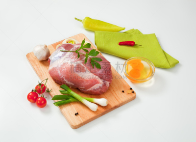 猪肉,装饰菜,拉维纪草植物,葱,水平画幅,无人,椒类食物,生食,动物身体部位,切制肉