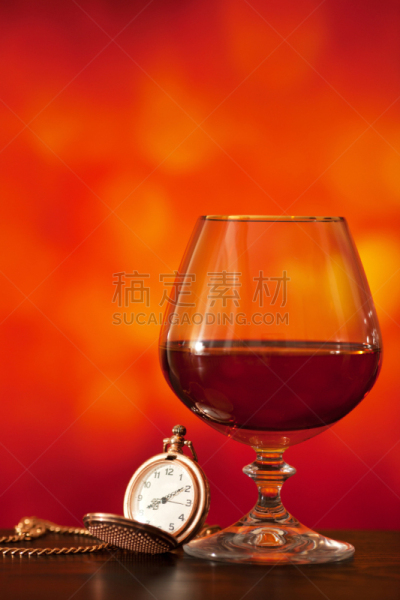 怀表,白兰地酒杯,豪华手表,科涅克,白兰地,垂直画幅,饮食,夜晚,无人,散焦