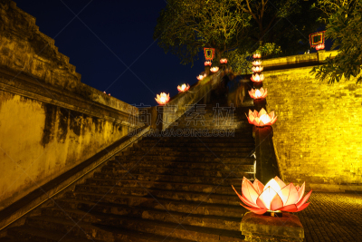 夜晚,佛教,远古的,建筑外部,特写,建筑,白姜百合,佛陀的生日,花卉花环,南