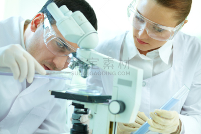 科学,皮氏培养皿,显微镜,生物科技,水平画幅,试管,化学家,制服,白人,实验室