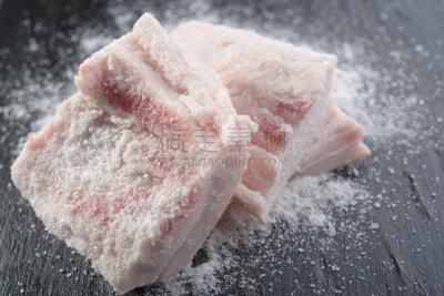 黄油,食盐,石片,水平画幅,原始视频,无人,生食,乡村风格,肥肉脂肪,特写