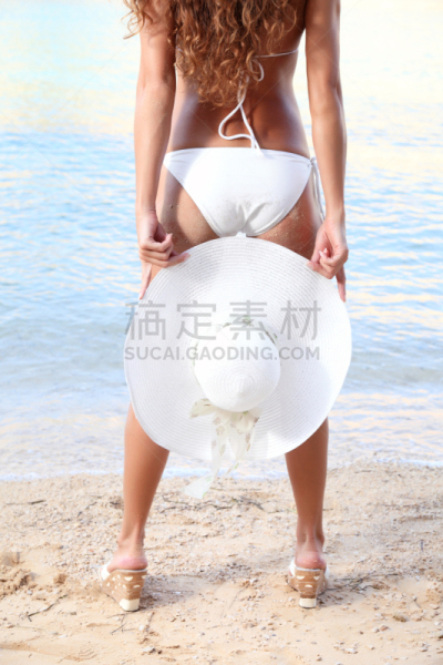海滩,热,砍头的,垂直画幅,晒黑,四肢,休闲活动,高视角,沙子,在之后