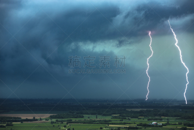 对称,保龄球全中,水,暴风雨,夜晚,夏天,气候与心情,明亮,电源,雨