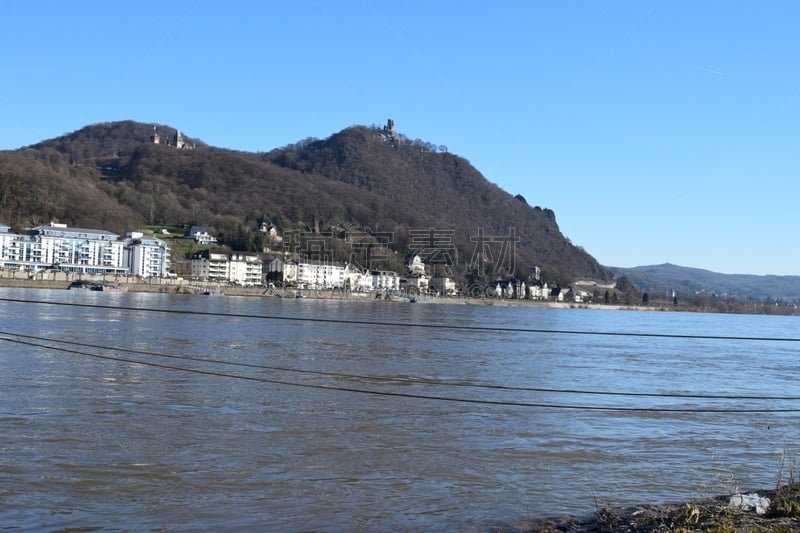 view across river Rhine from Bonn to Königswinter