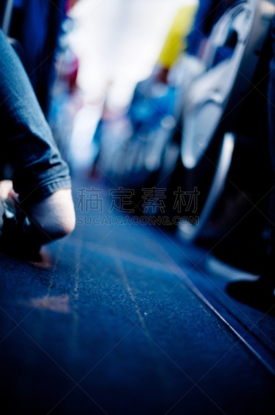 客舱,火车,过道,平衡折角灯,军用机,垂直画幅,天空,经济舱,座位,夜晚