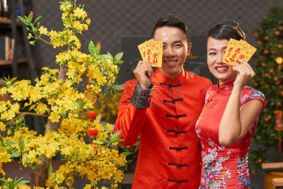 新年前夕,贺卡,越南新年,水平画幅,传统,信封,仅成年人,奥黛,居住区,青年人