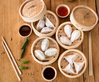 点心,中国食品,中式小笼包,正上方视角,烧卖,馄饨,饺子,小甜面包,酱油,辣椒