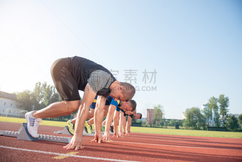 运动跑道,特写,人,侧面视角,休闲活动,男性,培训课,青年人,运动,运动场