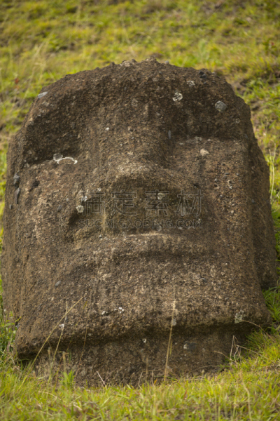 复活节岛 ,垂直画幅,山,亚虎同卡瑞奇,采石场,岛,海洋,采矿业,国际著名景点