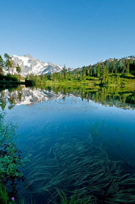 取景湖,舒克森山,喜字,贝克尔山,mt baker-snoqualmie national forest,低饱和度,垂直画幅,水,无人,曙暮光