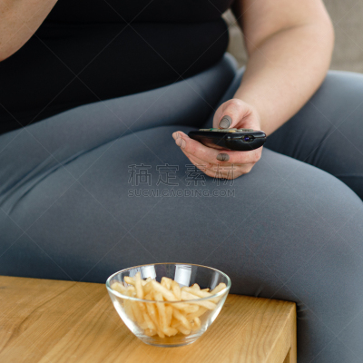 不健康食物,电视机,女人,大块头,组图,过时的,懒散,身体活动,含酒精饮料,健康保健