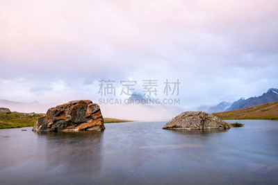 瑞士阿尔卑斯山,湖,风景,马特洪峰,施泰利湖,雾,云,岩石,夏天,户外