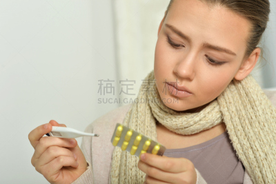 女人,温度计,身体受伤,river ill,住宅房间,喉咙,水平画幅,围巾,人,健康保健