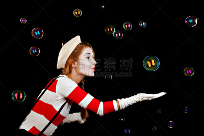 泡泡,哑剧,女性,黑色背景,艺术家,四肢,彩妆,性格,仅成年人,接
