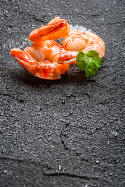特写,虾,岩石,湿,上菜,垂直画幅,留白,无人,嫩煎食品,海产