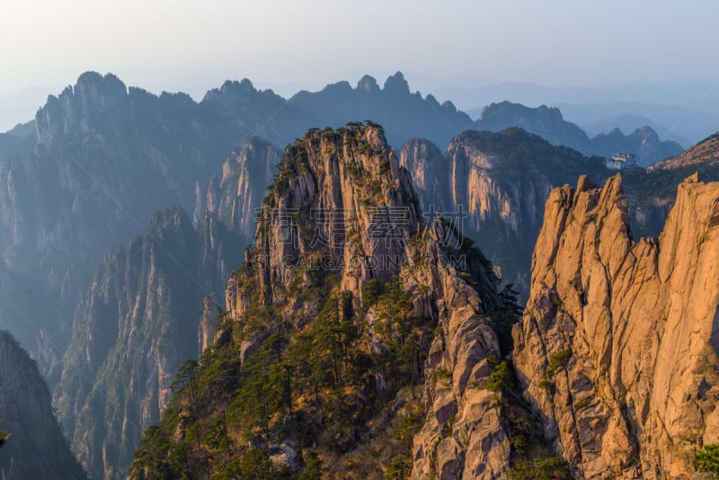 黄山山脉,安徽省,松树,中国,地形,桨叉架船,一只动物,中国东部,旅游