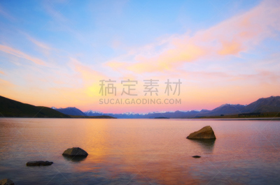 帝卡波湖,黄昏,麦肯齐地区,特卡波,新西兰坎特伯雷地区,南阿尔卑斯山脉,水,留白,水平画幅,山