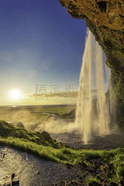 冰岛国,seljalandsfoss waterfall,南,垂直画幅,水,褐色,瀑布,户外,湖,草
