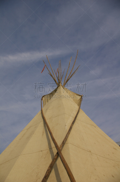圆锥帐篷,原住国,自然,垂直画幅,天空,无人,蓝色,小屋,帆布,户外