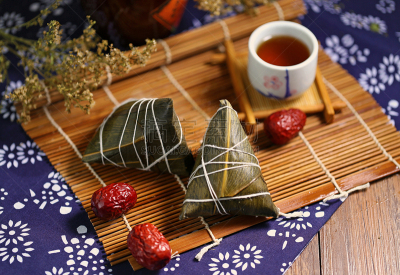 米饺子,酒瓶,龙舟赛,粽子,日本蒸馏酒,粳米,菜豆,民间音乐,水平画幅,无人