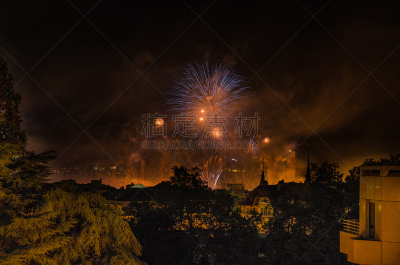 焰火,日内瓦湖,烟火效应,光轨,留白,水平画幅,夜晚,无人,喷泉,抽象
