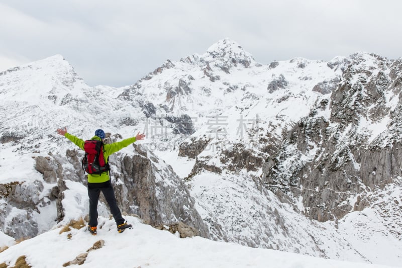 julian alps,斯洛文尼亚,斯洛文尼亚波流卡,特里格拉夫国家公园,水平画幅,雪,无人,户外,山脉,冬天