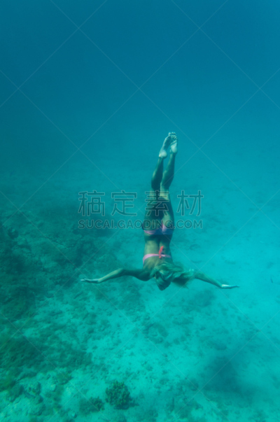 水下,蹦极,木洛希尼,水下摄影机,自由落体,在底端,海床,垂直画幅,水,自由潜水