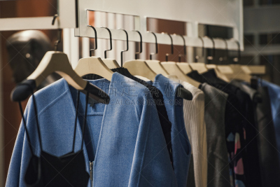 商店,女人,衣服, 米兰,水平画幅,纺织品,厚衣服,陈列室,现代,支架