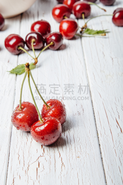 碗,樱桃,红辣椒,木制,桌子,刺针樱桃树木,欧亚家燕,素食节,垂直画幅,即食食品