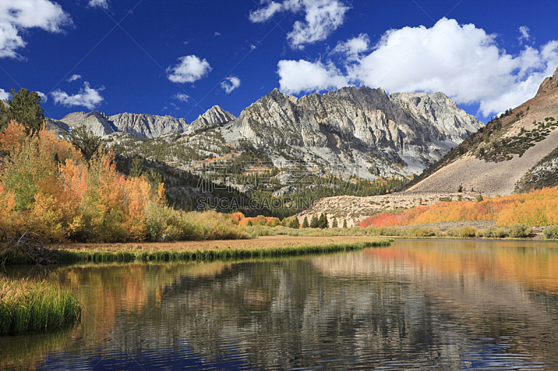 湖,秋天,加利福尼亚,山脉,风景,北喀斯开山脉,沟壑,水平画幅,无人,偏远的